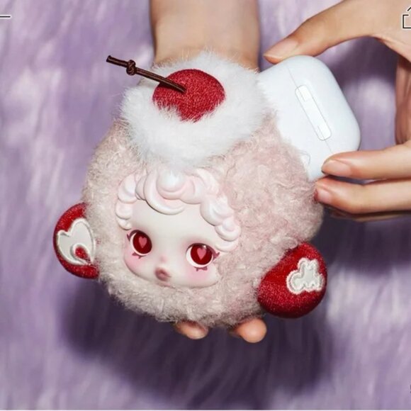 Skullpanda Moldy Muffin You Found Me Series Earphone Case - Picture 2 of 4